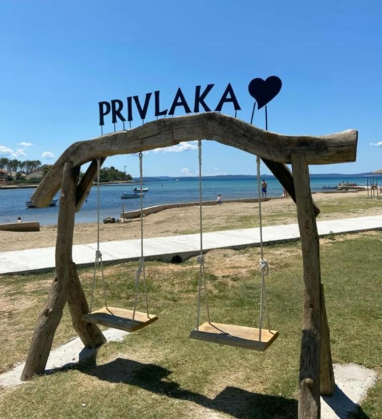 Sand & Relax Privlaka - Mobile Home Gloria ภายนอก รูปภาพ
